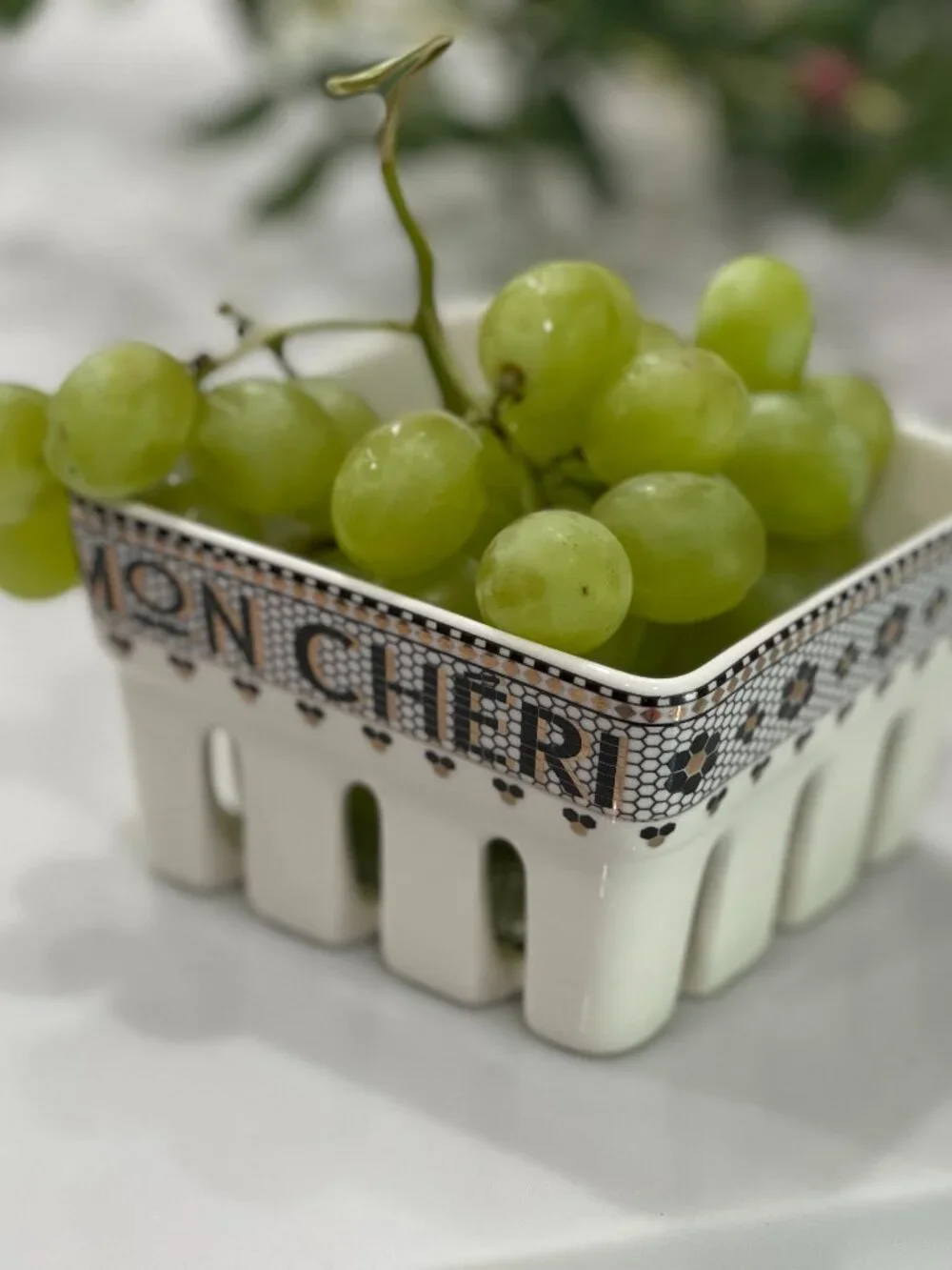 Anthropologie Bistro Tile Mon Chéri Berry Basket-NEW